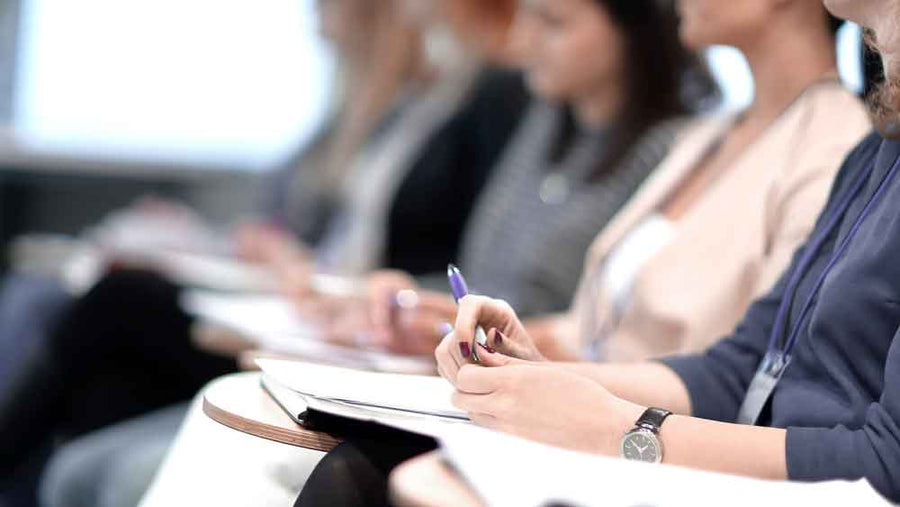 support-workers-at-training